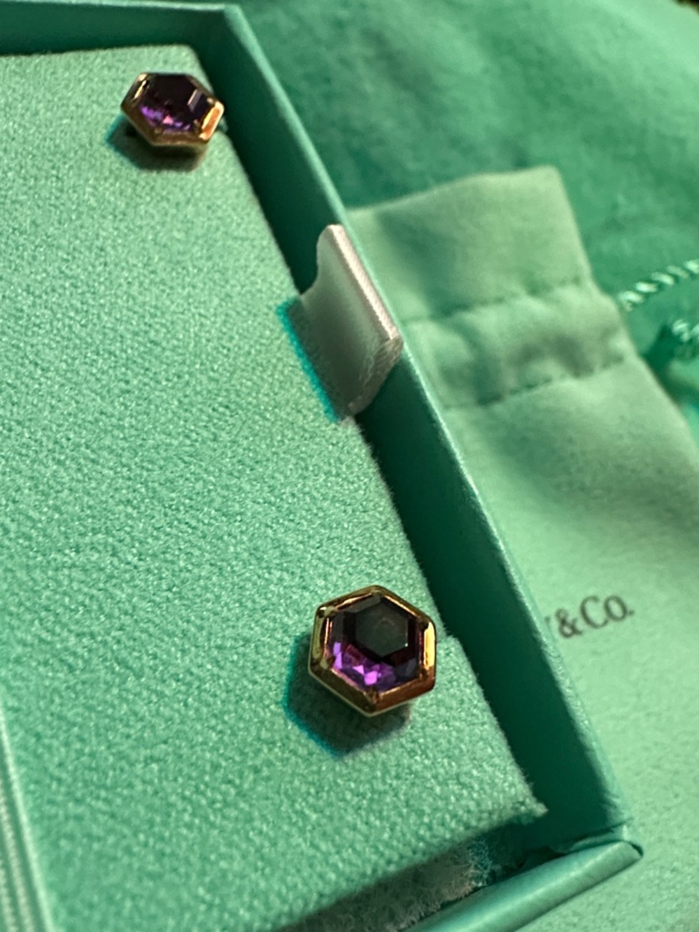 Tiffany & Picasso Paloma Gold Hexagon Earrings with amethyst stones